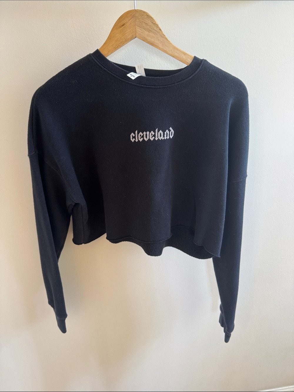 Cropped Black "cleveland" Crewneck Sweater